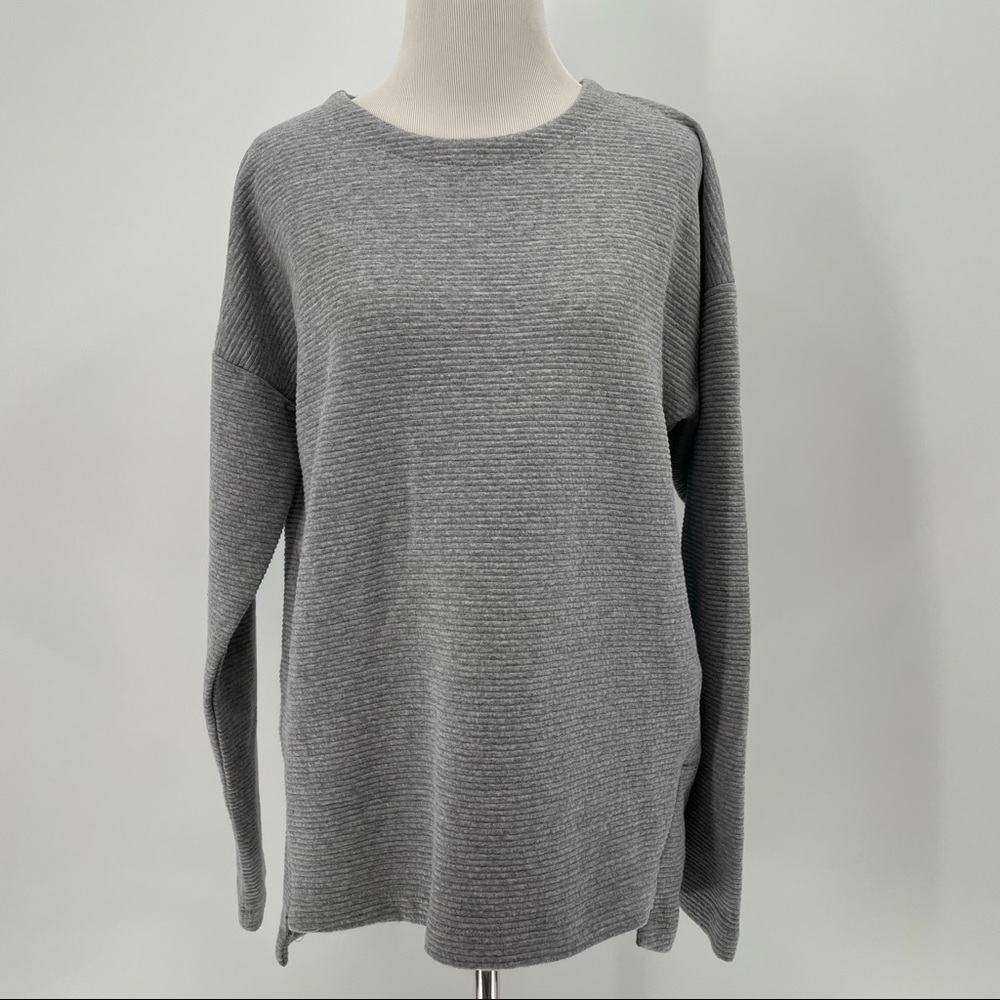 Mondetta Woman’s Sweater